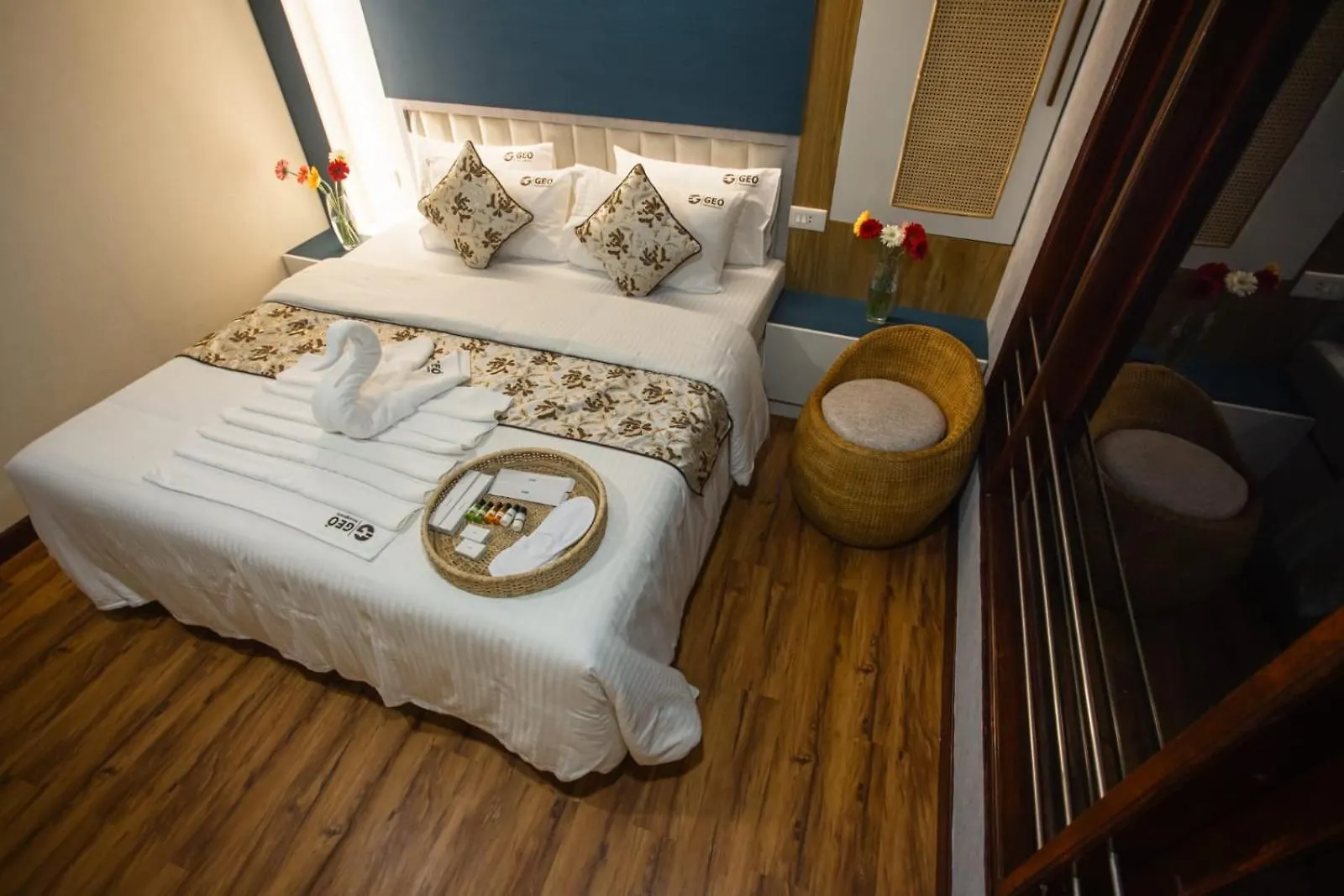 Elegant Boathouse Hotel Alappuzha